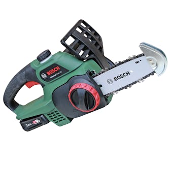 Enhands motorsåg test: BOSCH UniversalChain 18 Enhands motorsåg test: BOSCH UniversalChain 18